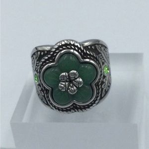 Sz 8 Genuine Carved Green Aventurine Flower Ring